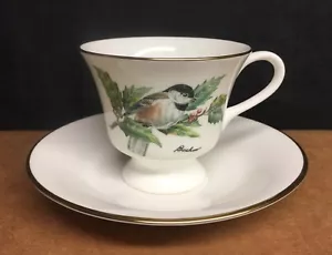 Boehm Chickadee & Holly 3" Footed Cup & Saucer - England - Picture 1 of 3