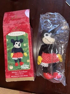 2001 Mickey's Sweetheart Hallmark Keepsake Minnie Mouse Christmas Ornament NIB - Picture 1 of 2