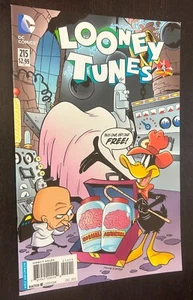 LOONEY TUNES #215 (DC Comics 2013) -- Casi nuevo- - Imagen 1 de 2