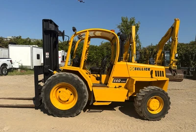 Carretilla elevadora de mástil de terreno áspero SELLICK S60; 6.000 LB; FUNCIONAMIENTO/VIDEO A PIE Foto 1 de 4