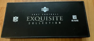 2007 Upper Deck Football Exquisite Collection Opened Box (No Cards) - Bild 1 von 2