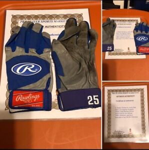 Sandy Alomar Jr Game Used Gloves w/ Autographed COA