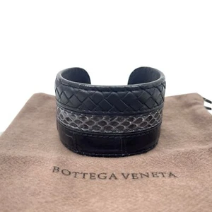 Authentic BOTTEGA VENETA Lether Bangle Bracelet Black #36635011 - Picture 1 of 10
