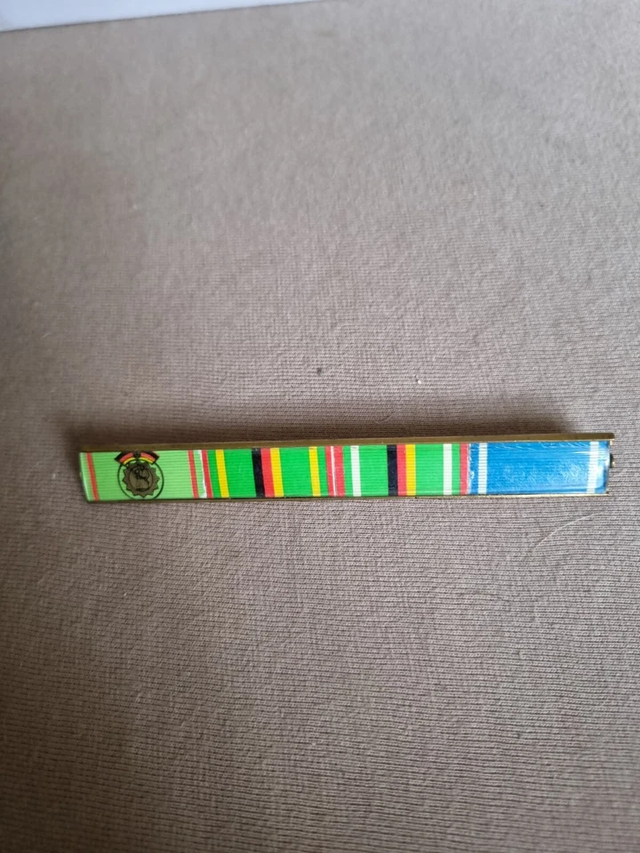 DDR Ordenspange MdI Stasi Polizei - Bild 1 von 1