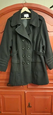 Fashion Bug 2X Black Coat Double Breasted Accent Trim Dressy Worn 1 Time EUC - Image 1 of 4