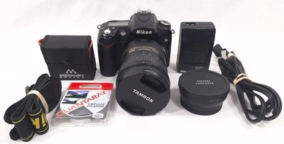 Nikon D90 12.3MP DX-Format CMOS Digital SLR Camera Kit w/ VR II 18-200mm Lens - Image 1 of 4