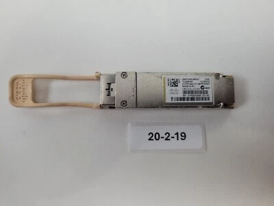 Módulo QSFP-40G-SR4-S CISCO 40GBASE-SR4-S 850 nm MMF QSFP CIsco 10-3090-02 Foto 1 de 4