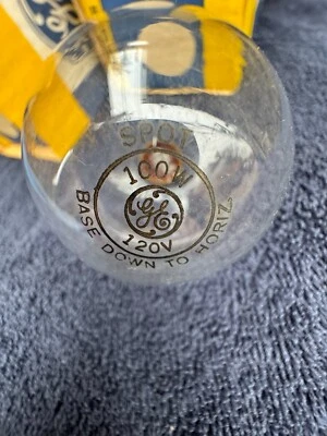 General Electric 100G161/2/29DC, 100 Watt, G16.5, Bayonet (BA15D) Base ... - Image 1 of 4