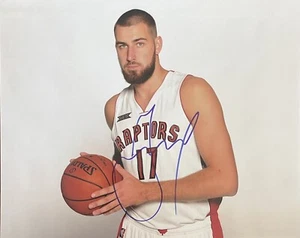 Jonas Valanciunas Signed Toronto Raptors 8x10 Photo 2012 1st Round Pick AUTO - Picture 1 of 1