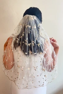 Wildflower veil, Embroidered flower veil, Floral wedding veil, Bridal veil with - Picture 1 of 8