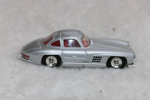 Dinky DY12 1955 Mercedes 300SL Gullwing 1:43 Model Car - Picture 1 of 9