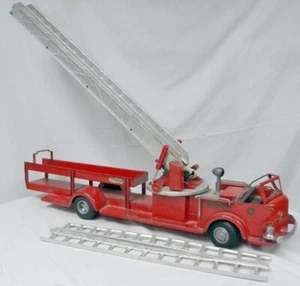 Vintage 1950s Doepke Model Rossmoyne American La France Fire Engine w/ Ladder! - Picture 1 of 19