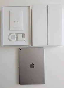 iPad Pro 9.7 - Picture 1 of 10