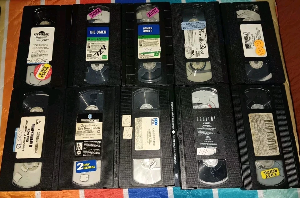 10 HORROR VHS LOT STAR QUEST OMEN PUMPKINHEAD BORDELLO OF BLOOD NAKED SPACE  - Image 1 of 1