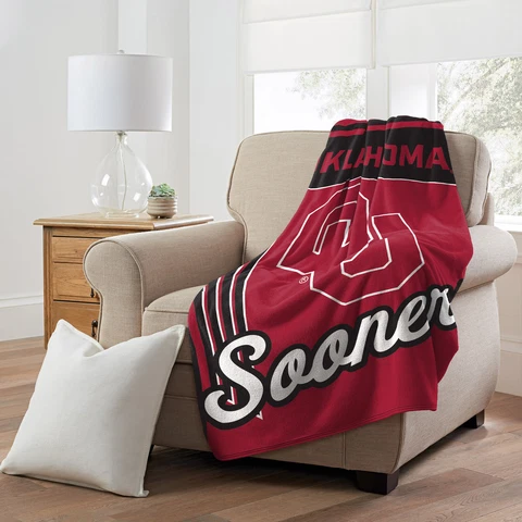 NCAA Officially Licensed Oklahoma Sooners 46" x 60" Microfiber Throw Blanket Cover
