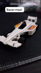 hot wheels -renault formula 1-1998-bianca-buone condizioni- - Foto 1 di 5