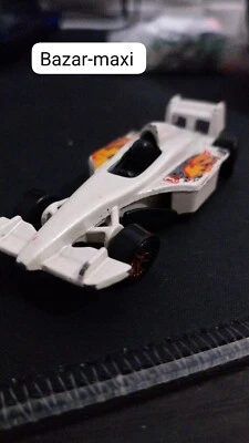 hot wheels -renault formula 1-1998-bianca-buone condizioni- - Immagine 1 di 4