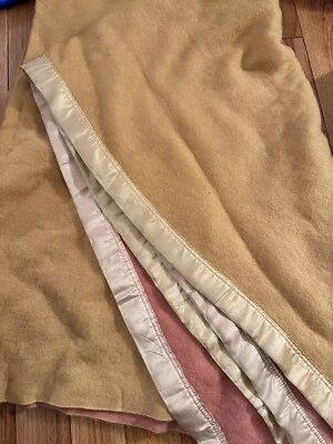 Manta de lana vintage Esmond Slumberest borde satinado coral rosa 73"X 81" Foto 1 de 4