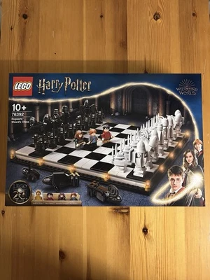 LEGO Harry Potter: Hogwarts Zauberschach (76392) - Bild 1 von 2