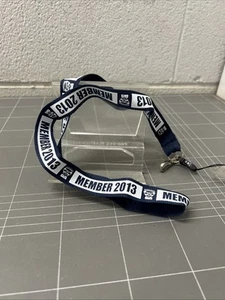 VINTAGE GEELONG FOOTBALL CLUB AFL LANYARD FOOTY CATS MEMBER 2013 - Picture 1 of 3