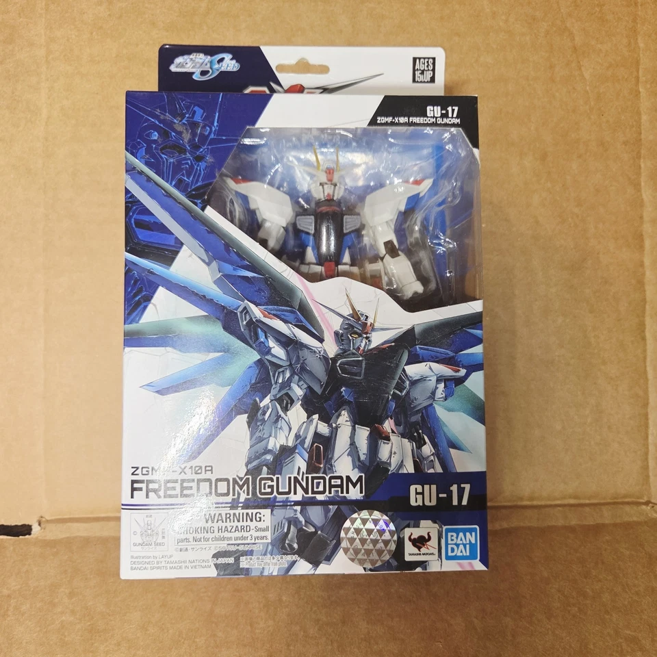 Boneco de ação Gundam Universe - Freedom Gundam - Tamashii Nation - Imagem 1 de 1