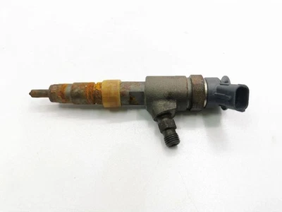 CITROËN C4 CACTUS Fuel Injector 027766 0445110566 1.60 Diesel 73kw 31201529 - Image 1 of 4