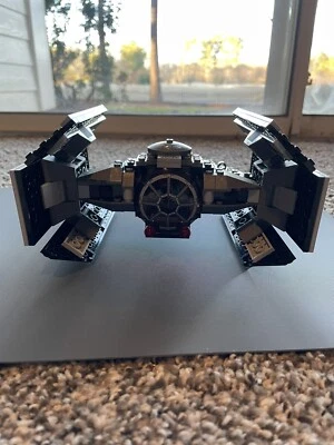 LEGO Star Wars 8017 Darth Vader's TIE Fighter 100% COMPLETE with Minifigure - Image 1 of 4