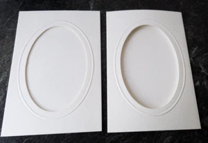 2 x Passepartout 11,5x17 cm weiß oval für Foto Auschnitt:8x12 cm - Bild 1 von 2