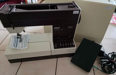 Pfaff Tipmatic 1011 - Nähmaschine mit Fußpedal und Koffer - 3 Programme - Bild 1 von 4