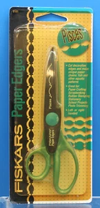 FISKARS FORBICI PER BORDI CARTA PESCI SIGILLATE, MAI USATE - Foto 1 di 1