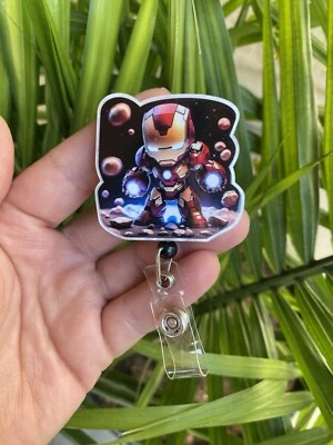 Carrete de insignia retráctil de enfermera soporte de identificación Ironman CNA personal de seguridad RN regalo Foto 1 de 3