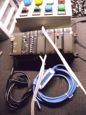 Automation Direct PLC TRAINER  D2-260, with USB programming cable and software - Image 1 of 4