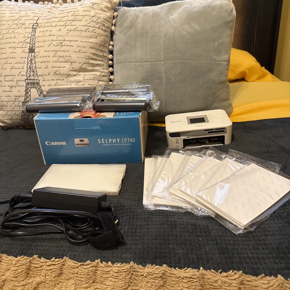 Canon SELPHY CP740 Digital Photo Inkjet Printer Bundle - Image 1 of 4