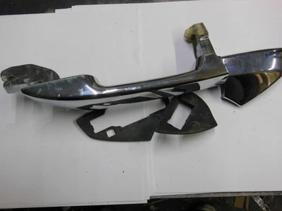 ОРИГИНАЛЬНАЯ ХРОМИРОВАННАЯ ДВЕРНАЯ РУЧКА ПАССАЖИРСКОЙ ДВЕРИ HONDA 2008–2012 ГОДОВ ОТ ОРИГИНАЛЬНОГО ПРОИЗВОДИТЕЛЯ - Изображение 1 из 2