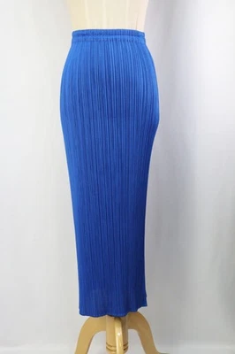 Falda azul PLEATS PLEASE ISSEY MIYAKE 158 9305 Foto 1 de 4