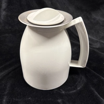 Jarra de café de vidrio térmico Krups Aroma tetera jarra de 10 tazas blanca con tapa Foto 1 de 4