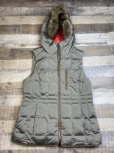 Eddie Bauer Down Vest Gray Faux Fur Hood Womens PM Full Zip Ski Snow Polar - Picture 1 of 10
