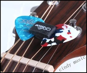 Guitar Pick Holder Headstock Mounted Durable Pick Keeper 2 FREE Guitars Picks AU - Picture 1 of 6