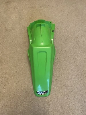 Guardabarros trasero OVNI 99-02 kx125/250 verde Foto 1 de 3