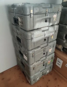 CAJA DE ALMACENAMIENTO MILITAR EXCEDENTE DE SERVICIO PESADO DE ESTADOS UNIDOS HERMÉTICA - Imagen 1 de 4