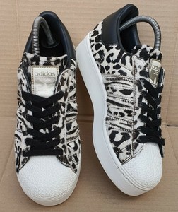 Adidas originals - continental 80 - sneakers con stampa leopardata-nero -  Stileo.it