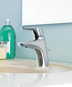 Moen Method One-Handle Low Arc Bathroom Faucet Chrome 6810 - Picture 1 of 8