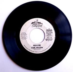 CARL WILSON - Hold Me - Vinyl 45rpm Caribou ZS6 01049 DEMO Beach Boy - Imagen 1 de 4