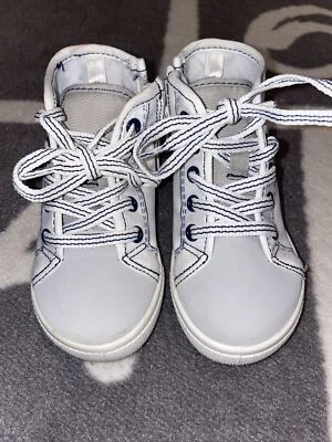 zapatillas altas carters para niños pequeños talla 7  Foto 1 de 4