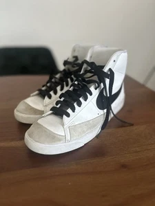 Nike Blazer Mid 77 Vintage White Black Weiß Schwarz Retro Sneaker - Bild 1 von 3
