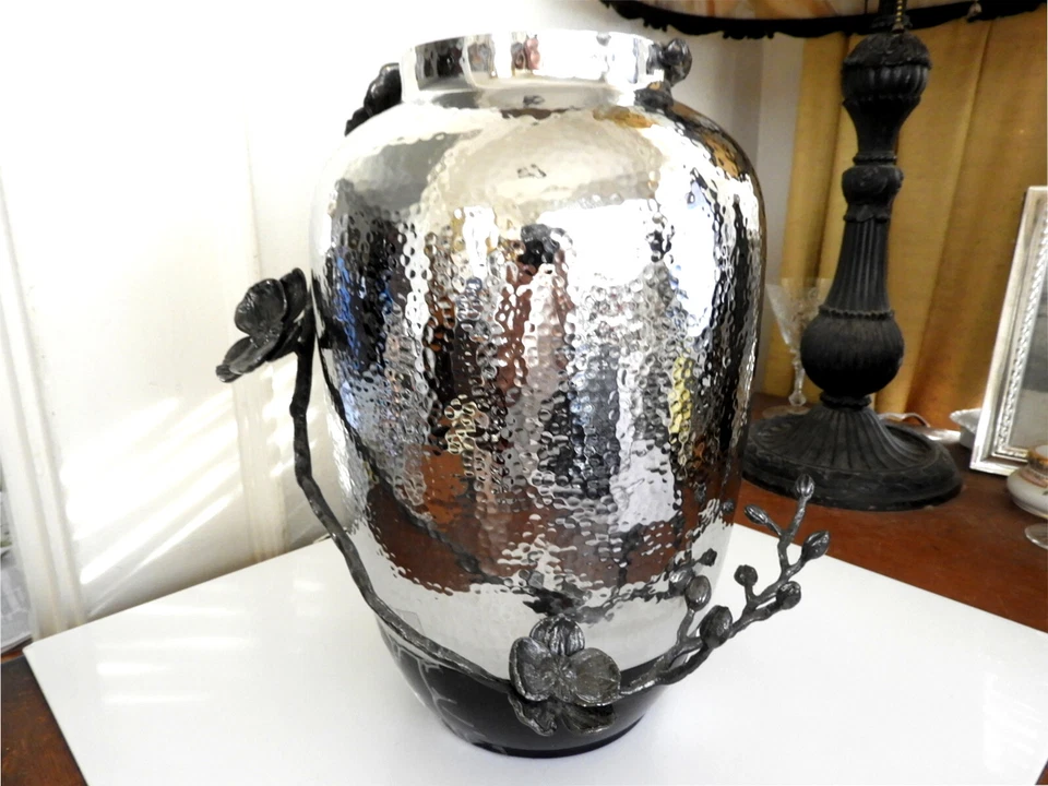 Jarrón grande Michael Aram martillado de acero inoxidable orquídea negra 11 1/8" - ¡NUEVO! Foto 1 de 1