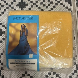 Vintage Size 100% Polyester Mustard Yellow Blanket 72”X 84” - Picture 1 of 9