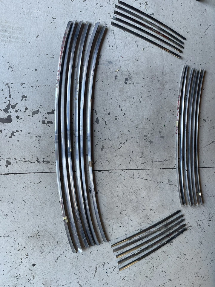 Juego de molduras de parabrisas delantero de acero inoxidable AMC Hornet Gremlin 1970-77 Foto 1 de 1