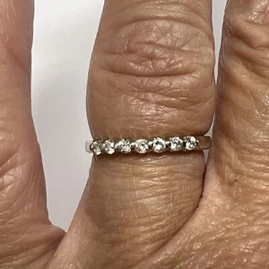 14k 1/3 Carat Diamond Band Size 7 - Picture 1 of 8