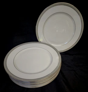 ONE Mikasa Platinum Crown 10¾” Dinner Plate - Picture 1 of 3